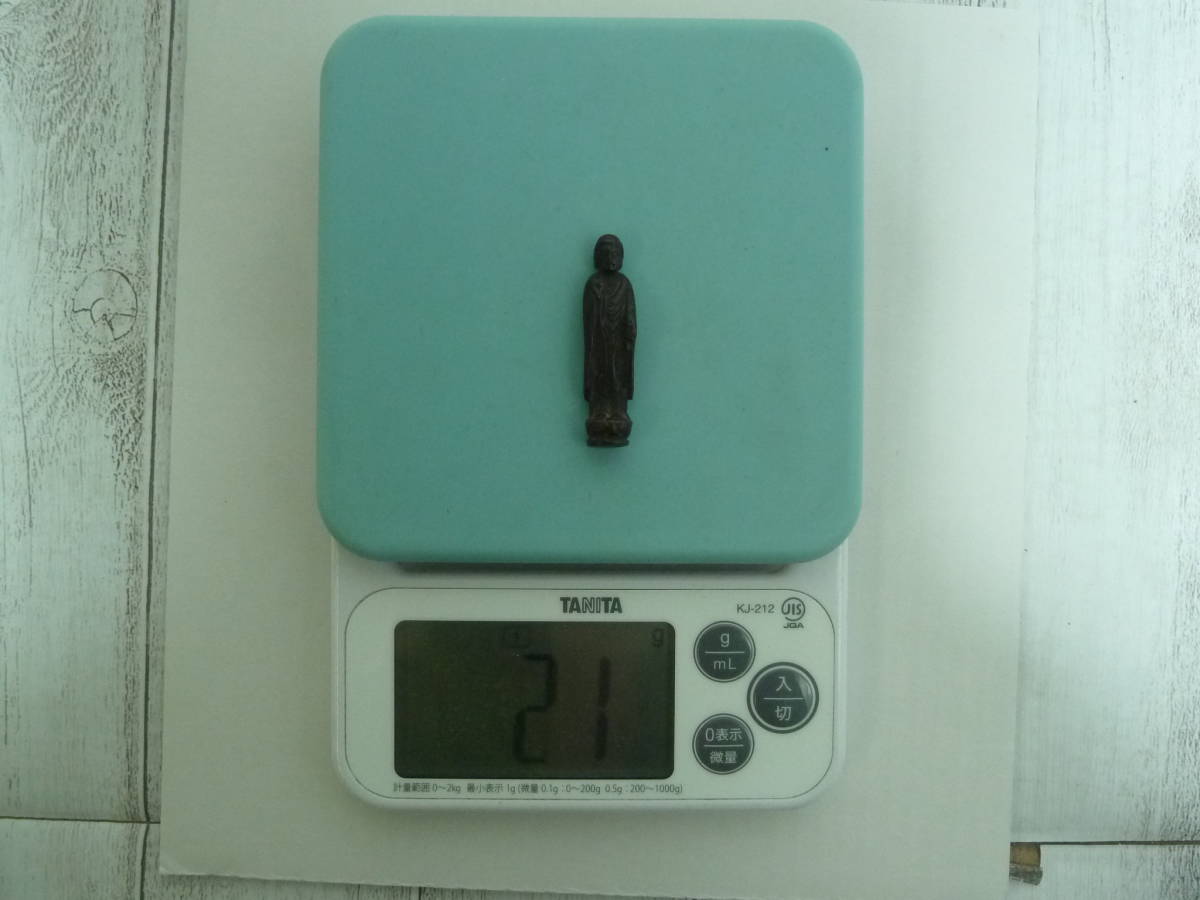 古銅? 貞傳作 江戸中期? 古い古い 小さな仏像 貞伝 阿弥陀仏 古銅? 貞傳作 江戸中期? 古い古い 小さな仏像 貞伝 阿弥陀仏