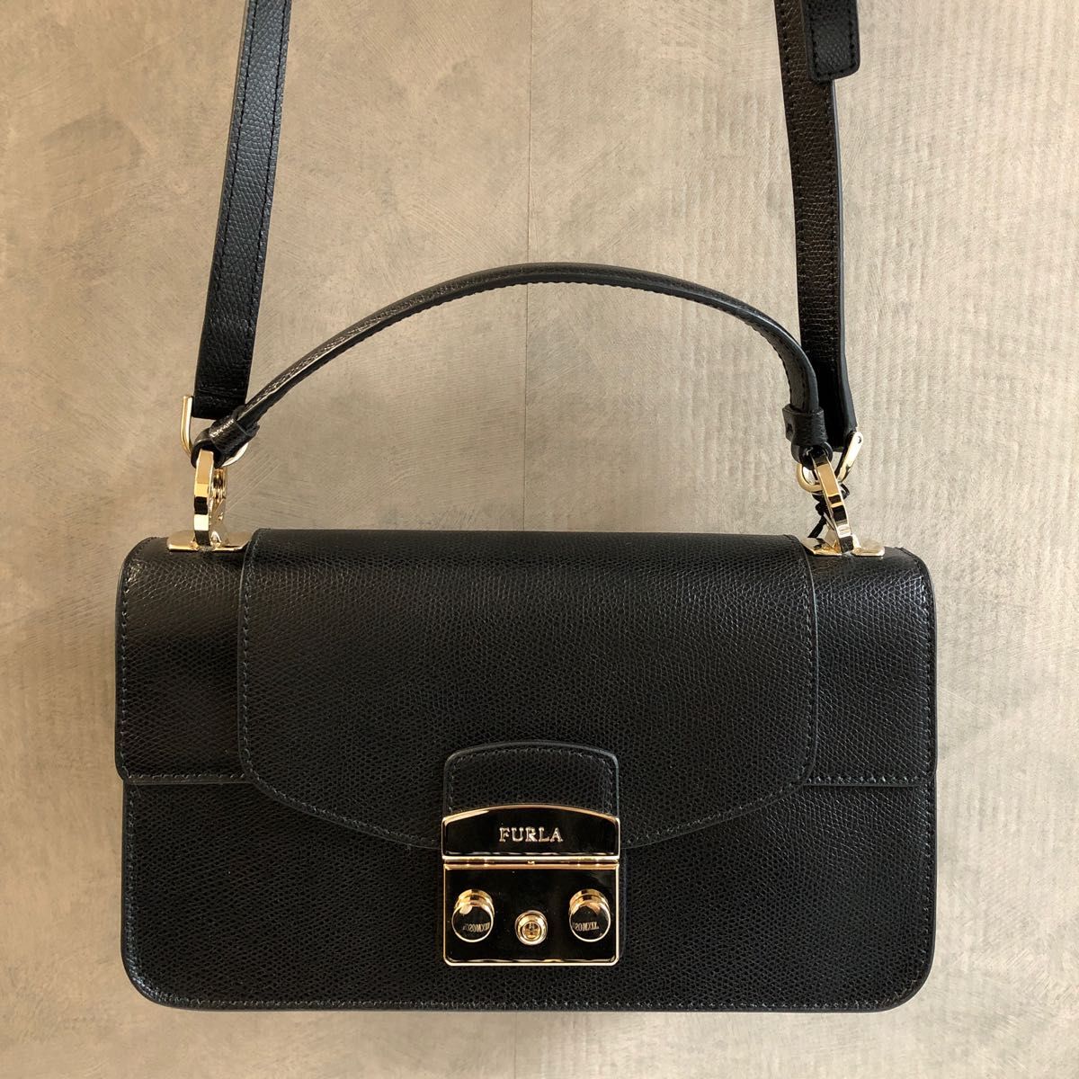 FURLA フルラショルダーバッグ メトロポリス ブラック www.migotohonda