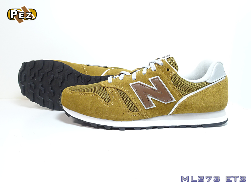 クリスマス特集2022 【送料無料出品】□NEW BALANCE