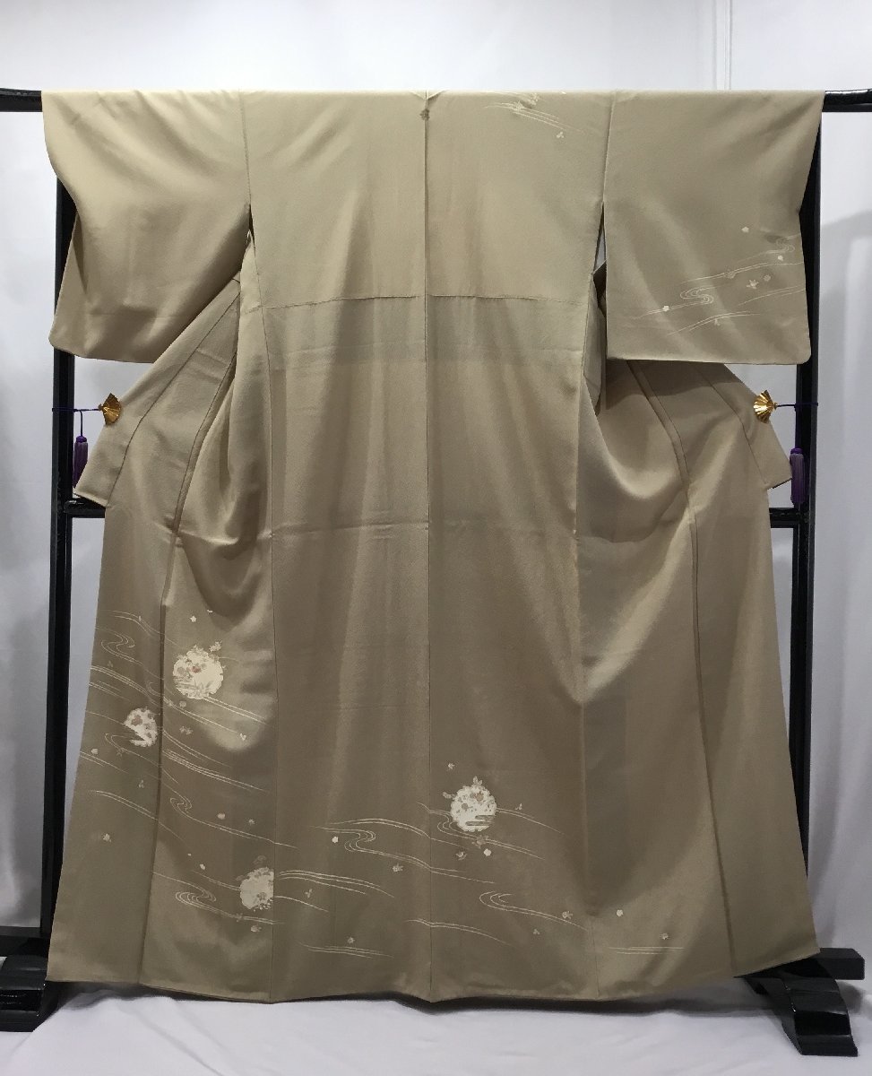 【残りわずか】 付下げ/美品/正絹/黄土色/雪輪と水文/仕立上がり/適応身長150~158㎝【ゆずりは】7008 付下げ 【残りわずか】 付下げ/美品/正絹/黄土色/雪輪と水文/仕立上がり/適応身長150~158㎝【ゆずりは】7008 付下げ
