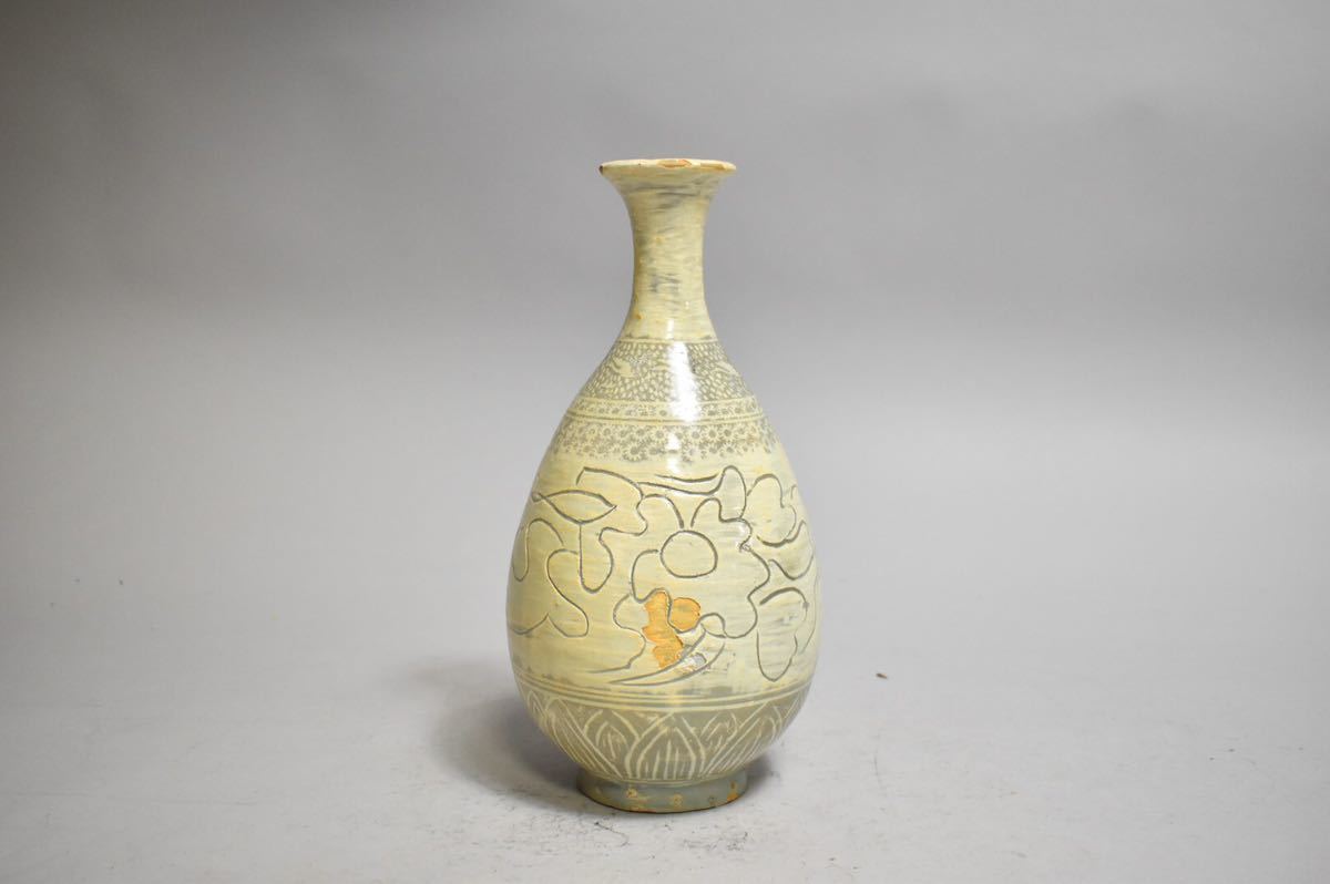 英】2207 時代 高麗青磁花紋花瓶 高さ29.5cm 中国美術 朝鮮 韓国 高麗