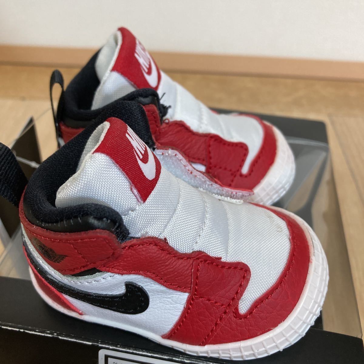 【未使用】NIKE ナイキAIR JORDAN 1 CRIB BOOTIE WHITE/BLACK-VARSITY RED シカゴカラー サイズ1c 7cm キッズ ベビー AT3745-163_画像4