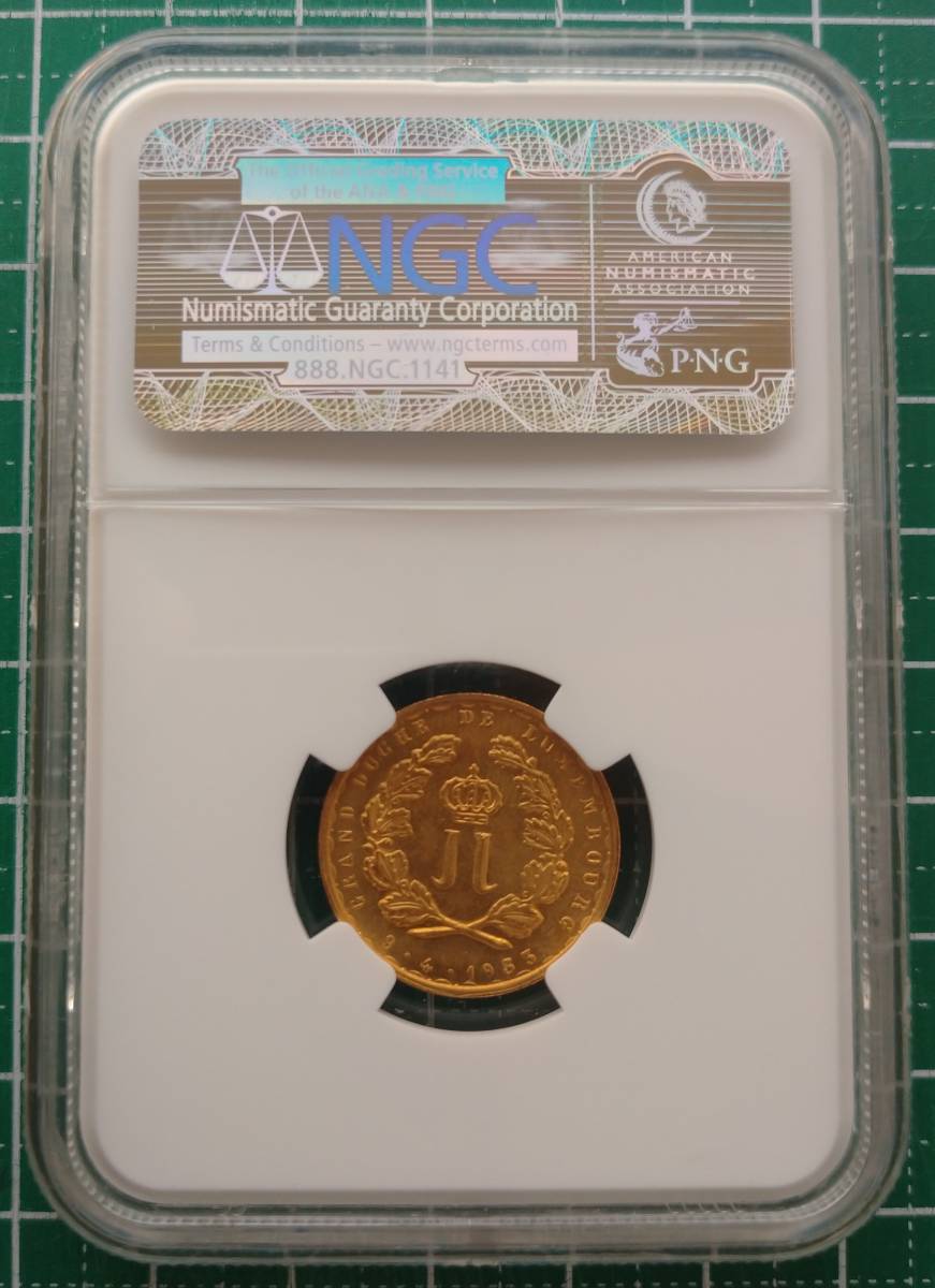 超人気新品 純銀製 ギニア 250フラン 月面探査柄 rahathomedesign.com