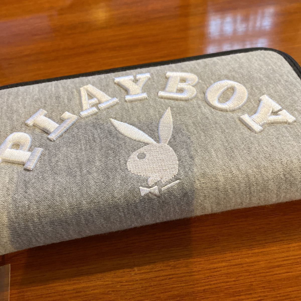 PLAYBOY Bunny GRAY プレイボーイ　バニー　グレー　キーチェーン付き　長財布_画像4