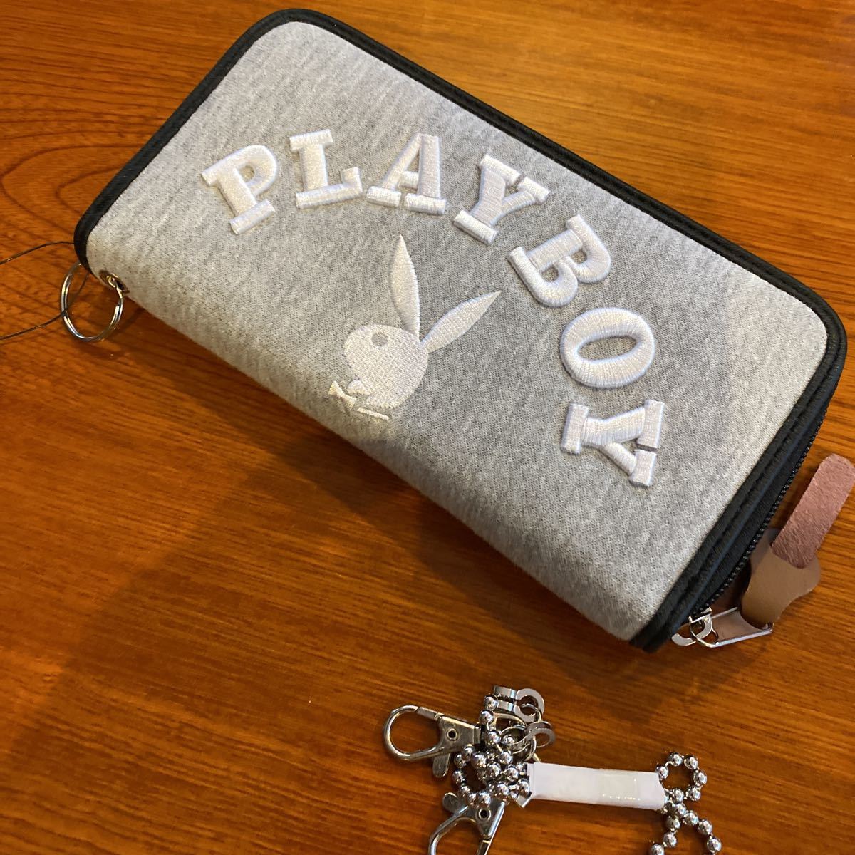 PLAYBOY Bunny GRAY プレイボーイ　バニー　グレー　キーチェーン付き　長財布_画像7