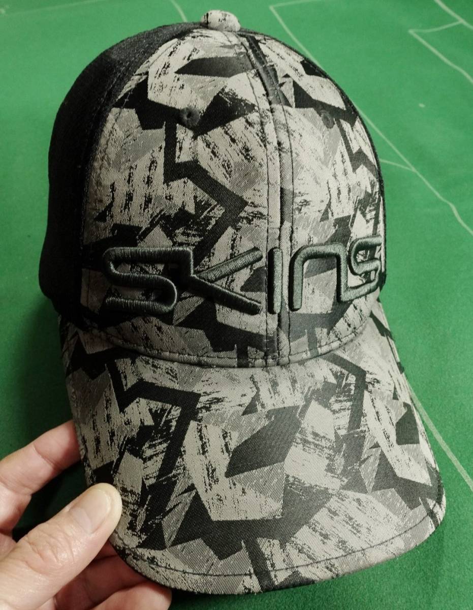 ^SKINS Skins polyester 100% 6 panel mesh cap geometrical pattern / black velcro free beautiful goods!!!^