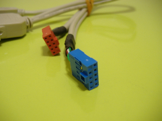 [IEEE1394 ×1,USB ×2 pin type the back side output ]