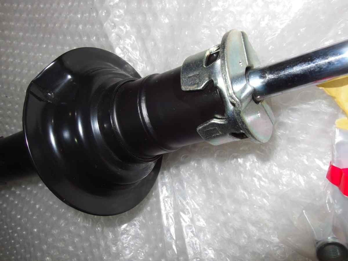  unused goods 19 series Lexus GS original shock absorber only one front ( right side?) 48510-30601