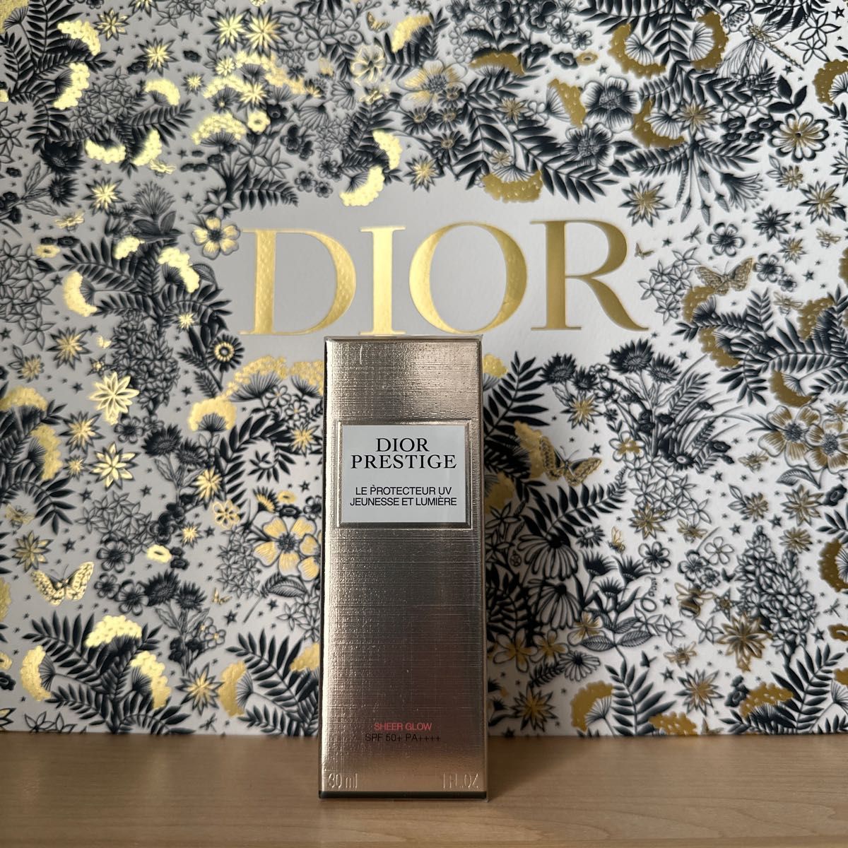 DIOR プレステージ ホワイト ル プロテクター UV ルミエールシアー