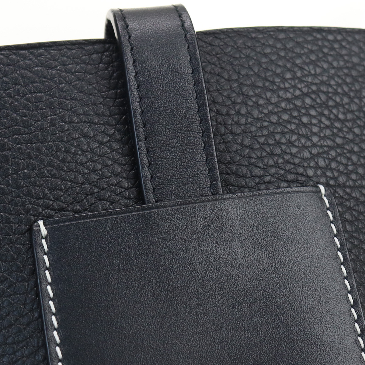 美品ロエベLOEWE ポケットショルダーバッグ ブランド カーフ 124.12