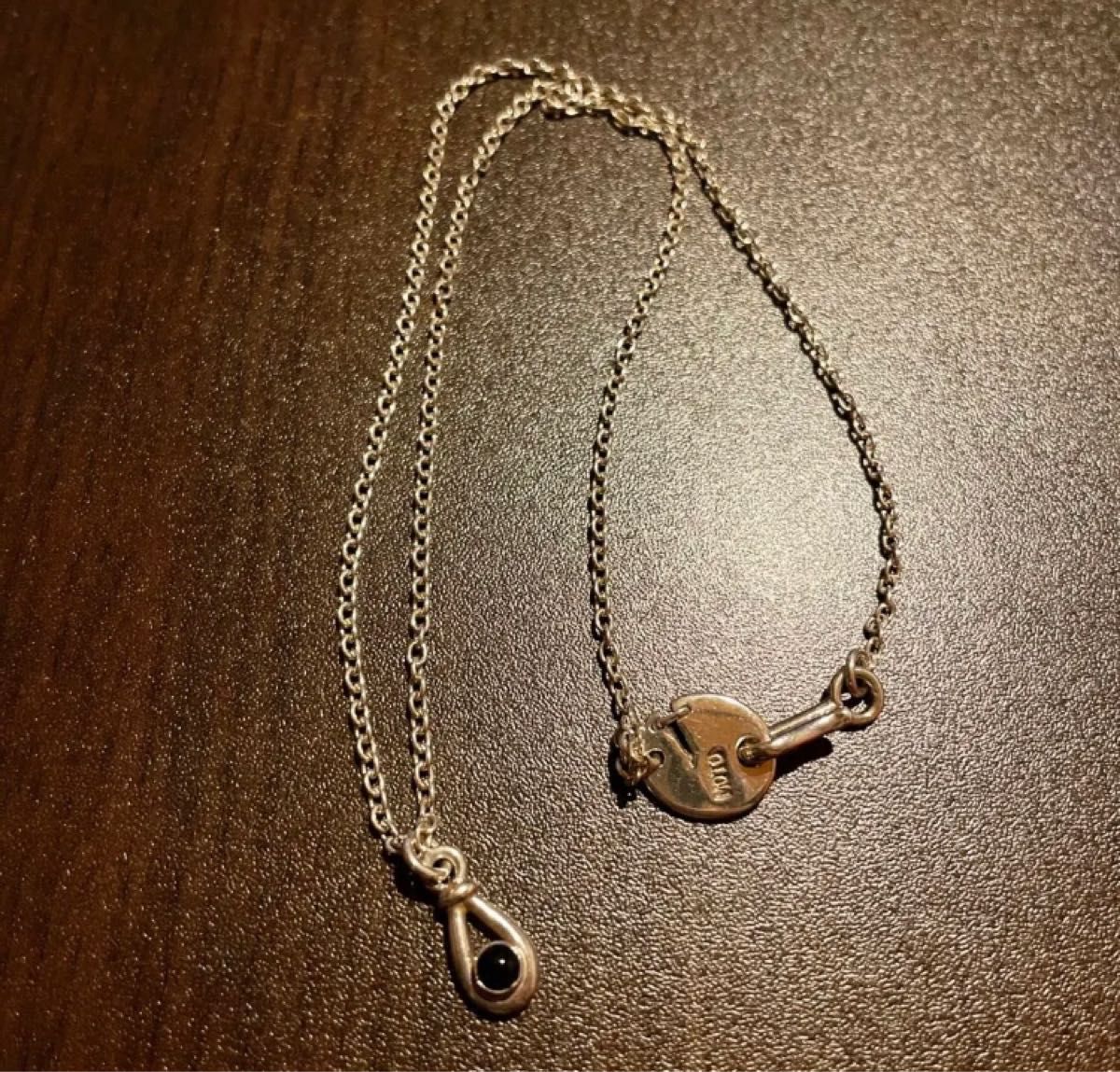 美品 motoシルバーネックレス(オニキス)