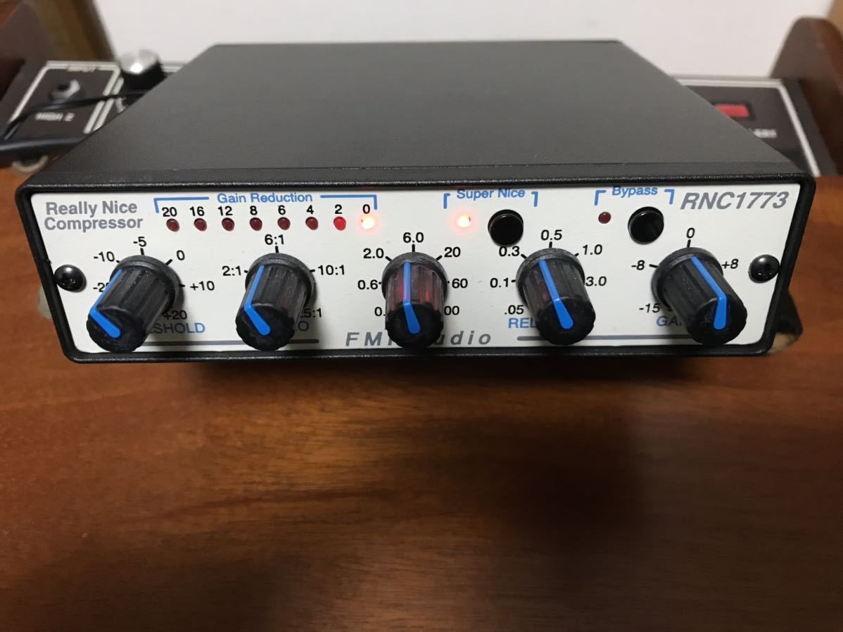 ヤフオク! - FMR audio RNC 1773 ステレオ コンプレッ...