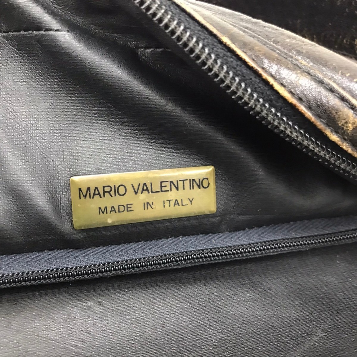 #7 イタリア製 MARIO VALENTINO マリオバレンチノ 本革 オールレザー ショルダーバッグ ボディバッグ ビジネスバッグ 鞄 かばん ブラック_画像10