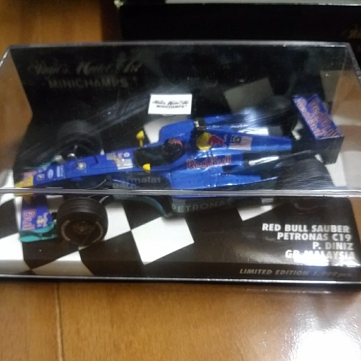 1/43 REDBULL SAUBER C19 レッドブル　ザウバー　2000　マレーシアGP　ディニス_画像1