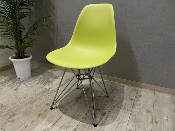 美品 Herman Miller イームズ サイドシェルチェア 約8.9万円