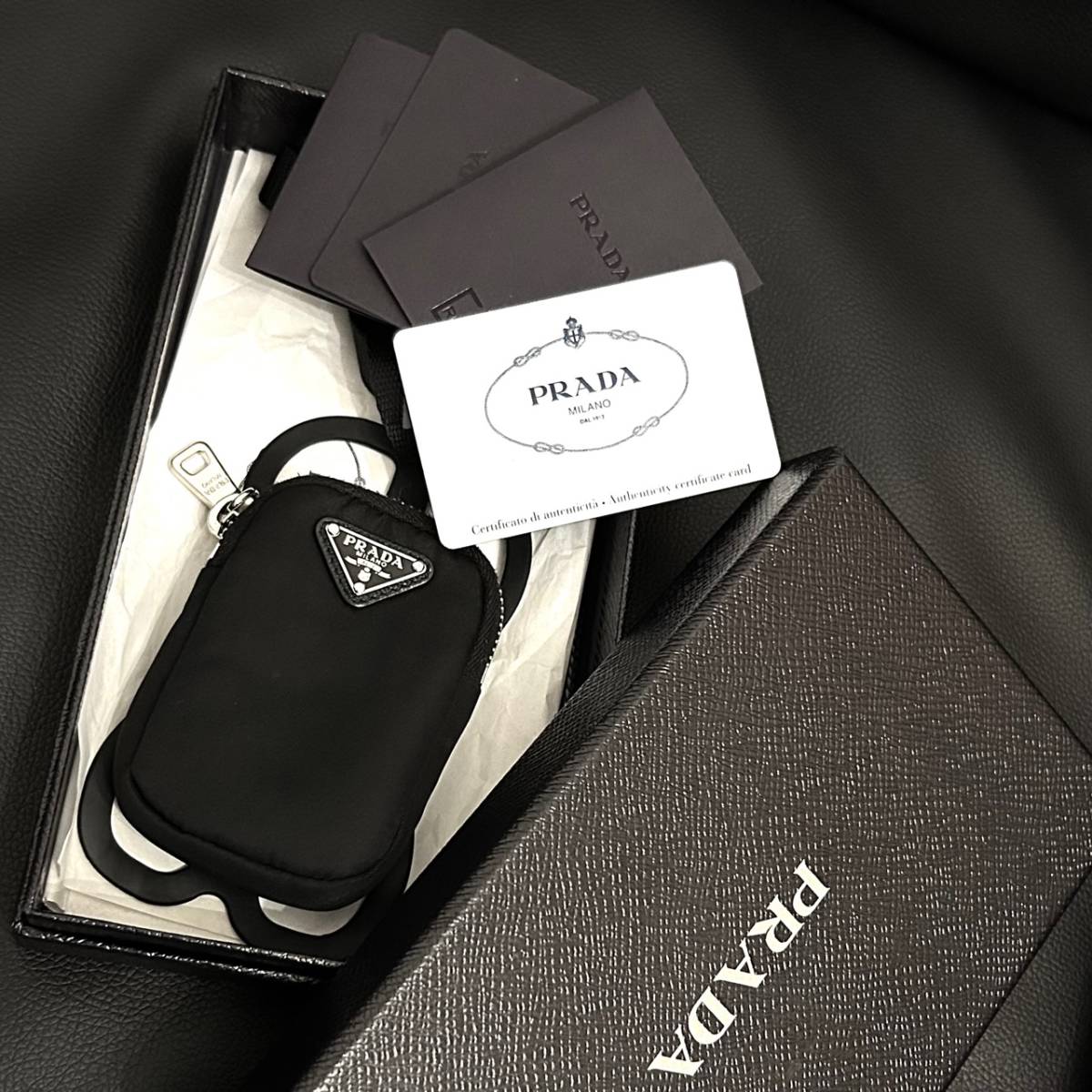 正規品 PRADA ナイロンポーチ付スマートフォンケース ブラック 黒