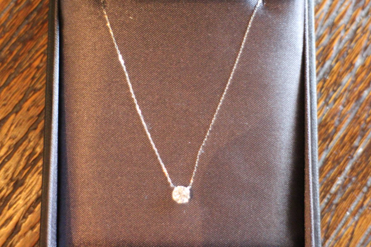 *la The -ru diamond one bead diamond necklace *