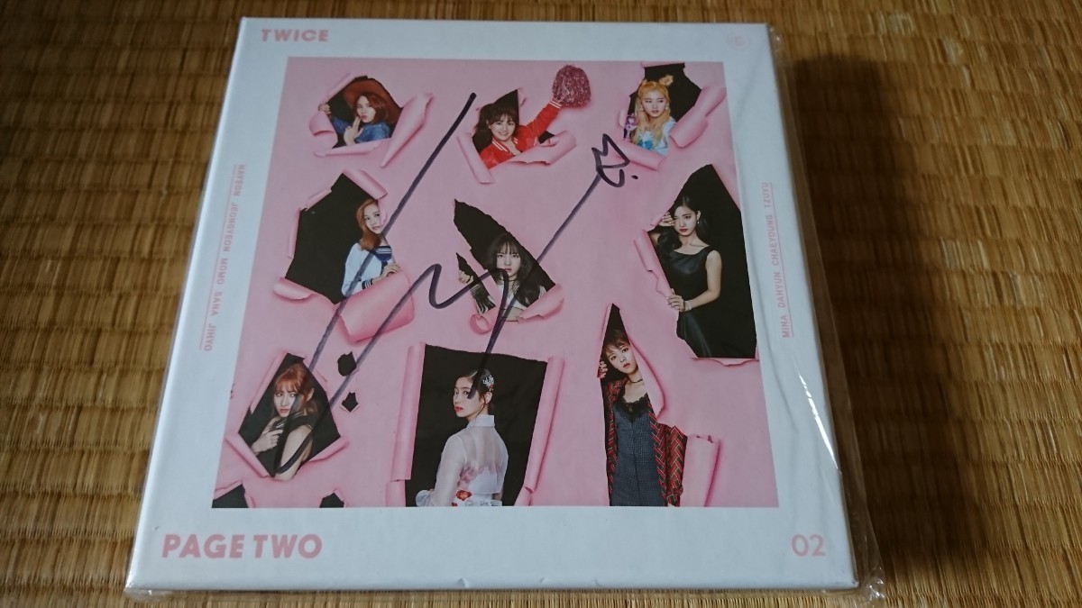TWICE 2nd Mini Album PAGE TWO PINK ver. 直筆サイン入りCD(チェヨン 