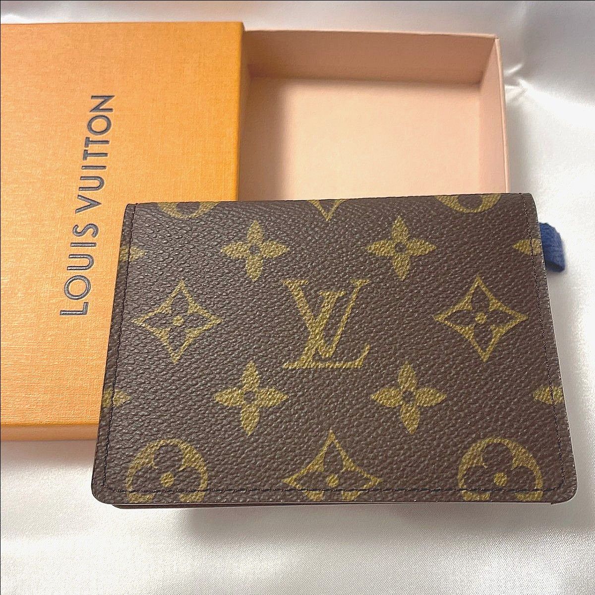 LOUIS VUITTON ルイヴィトン パスケース モノグラム 定期入れ 値下げ