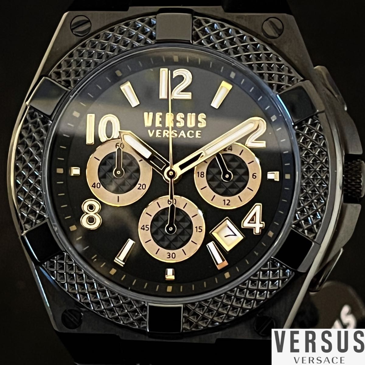 ★ブラック色★Versus Versace/ベルサーチ/メンズ腕時計/新品未使用/ヴェルサス　ヴェルサーチ/男性用/プレゼントに