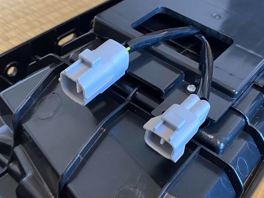 テールランプ 3連 大型 中型トラック グレー 歌舞伎テール 24V 汎用