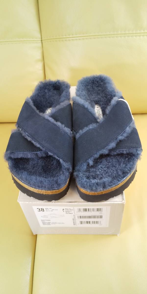 ★新品　未使用　BIRKENSTOCK ビルケンシュトック DAYTONA NAVY #1014843 レディース　ルームサンダル 部屋靴　US L7 24.5cm ★_画像3