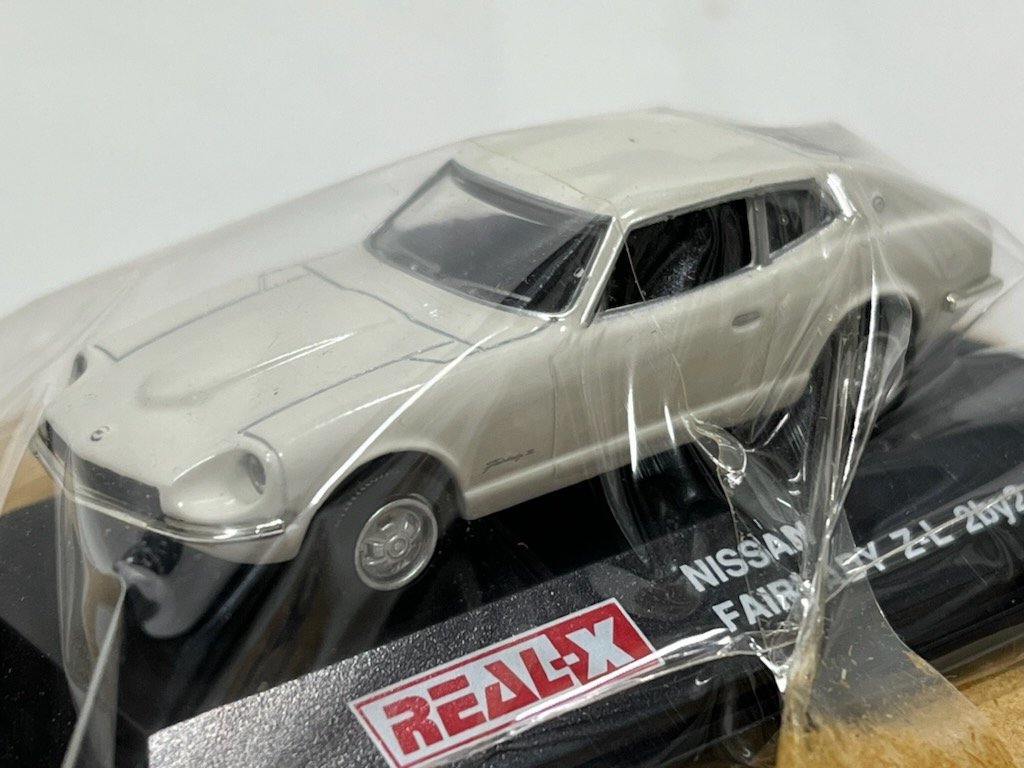  REAL-X 1/72 NISSAN Fairlady Z-L 2by2 ホワイトの画像1