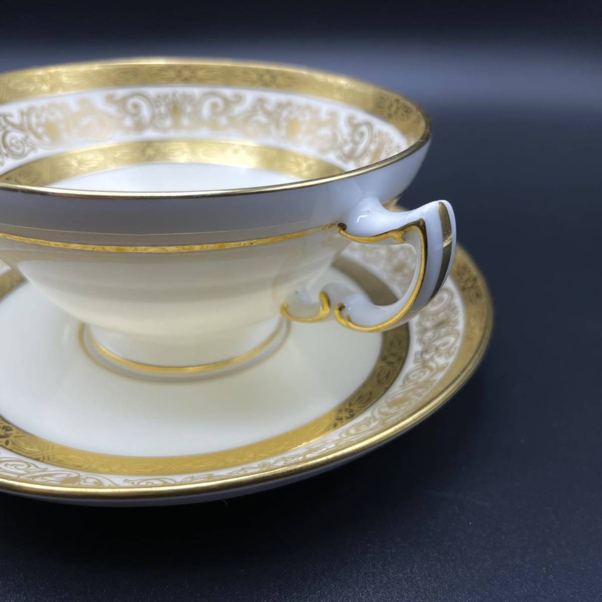 * gorgeous ... special order goods * Minton ×kola moa cabinet cup & saucer MINTONteibi Scola moa gold paint 24Kasido Gold 