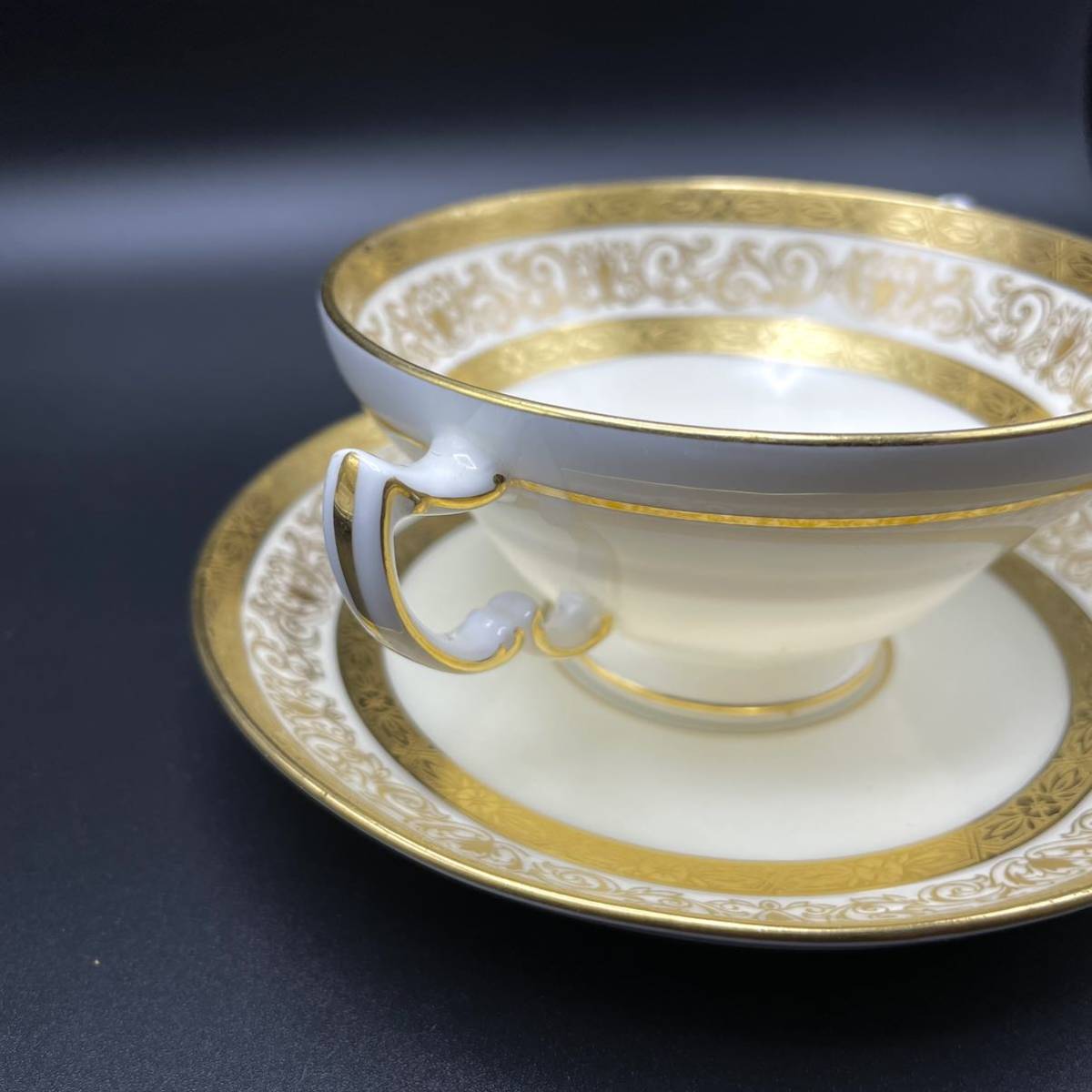 * gorgeous ... special order goods * Minton ×kola moa cabinet cup & saucer MINTONteibi Scola moa gold paint 24Kasido Gold 