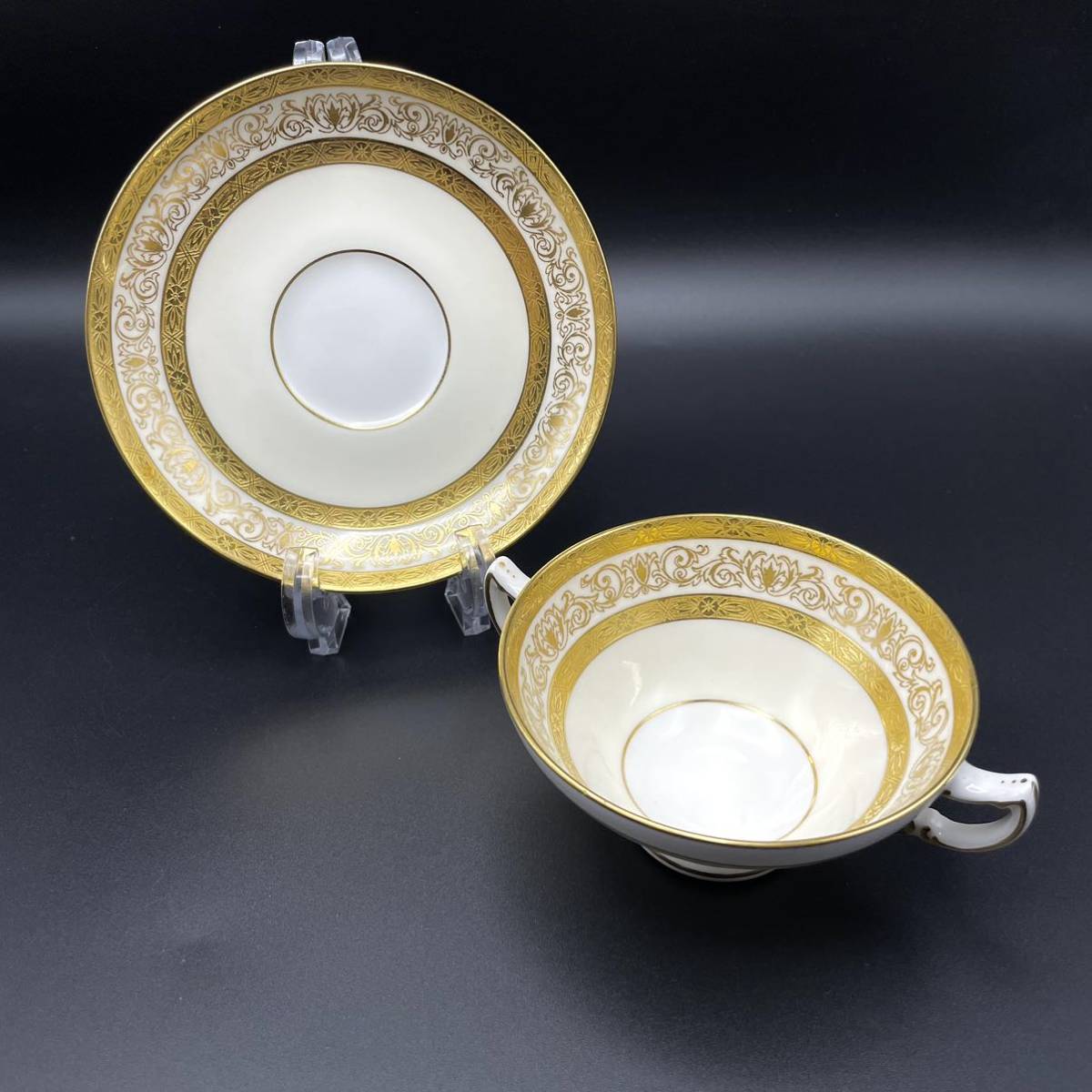 * gorgeous ... special order goods * Minton ×kola moa cabinet cup & saucer MINTONteibi Scola moa gold paint 24Kasido Gold 