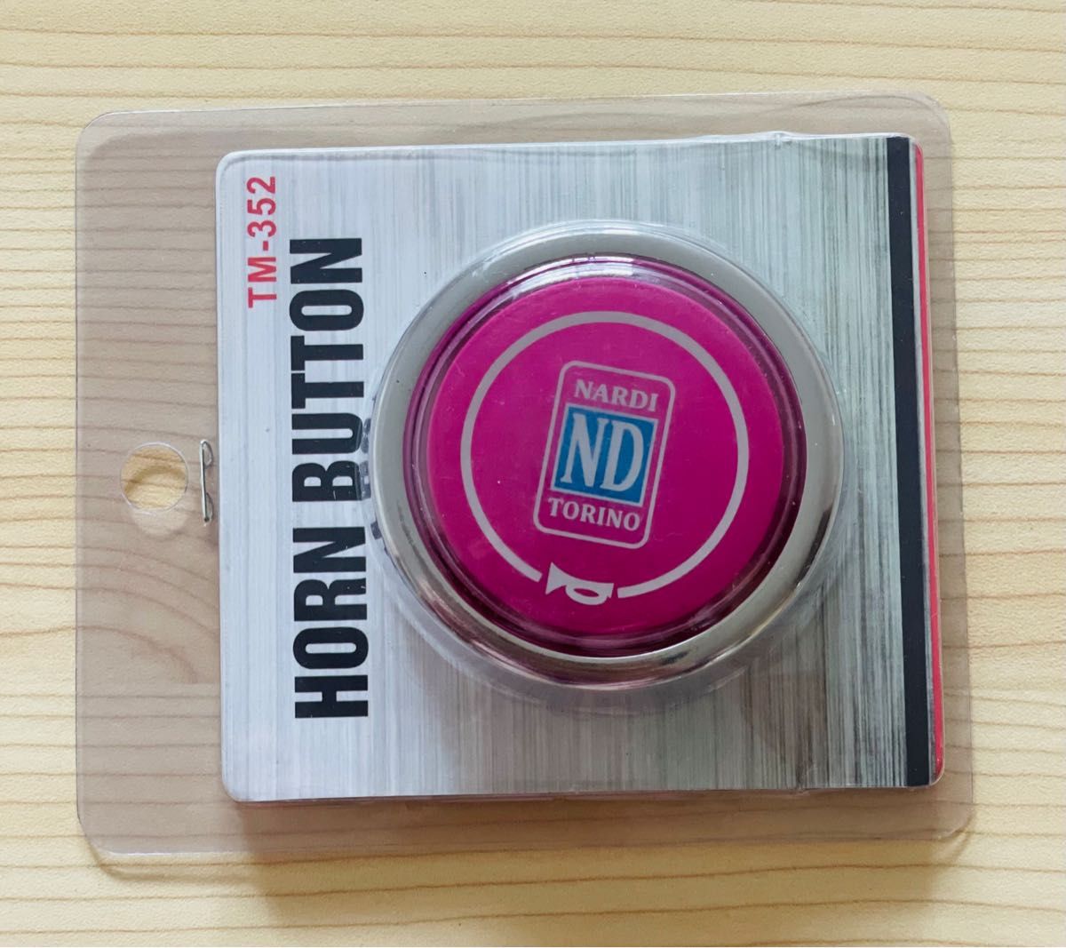 NARDI ナルディ ホーンボタン 未使用品momo サイズ 珍しい NARDI ナルディ ホーンボタン 未使用品momo サイズ 珍しい