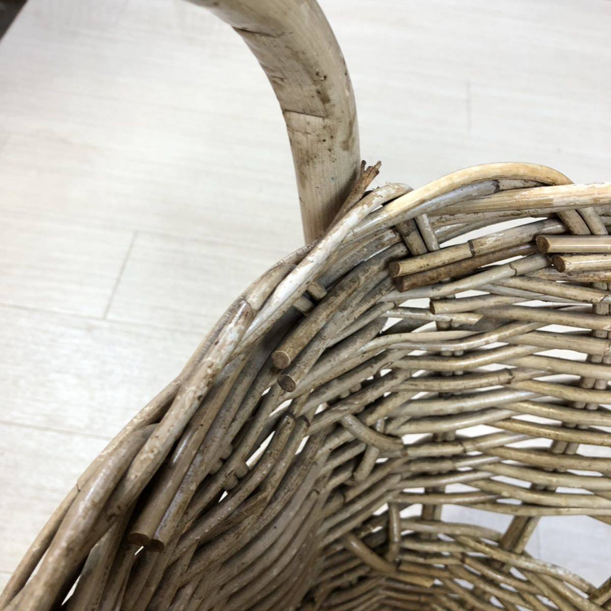 O102] basket basket bag Vintage basket case miscellaneous goods . interior France antique living rattan 