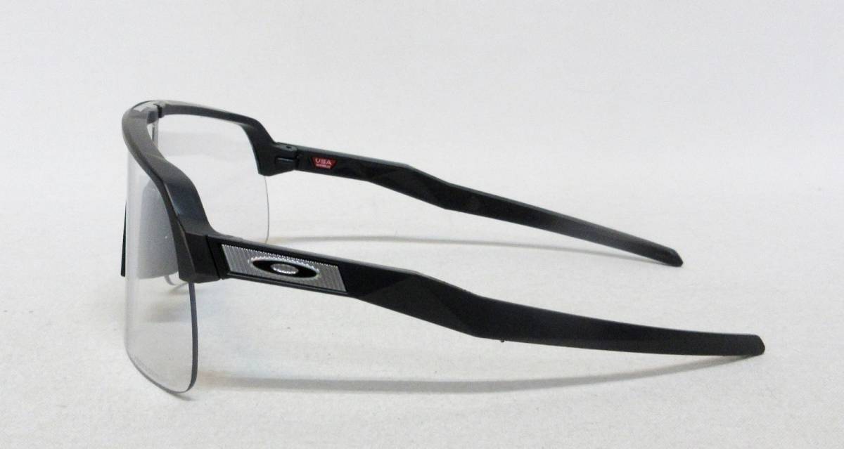 ①◆OAKLEY◆SUTRO LITE(A)◆Matte Carbon◆Clear Photochromic◆946318◆正規品◆元箱あり◆アジアンフィット◆