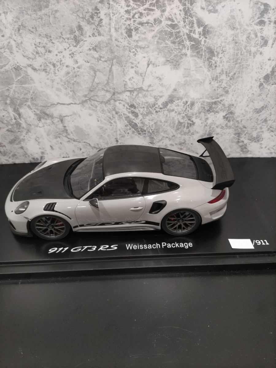 1/18 Spark PORSCHE 911 GT3 RS Weissach Package ポルシェ ディーラー