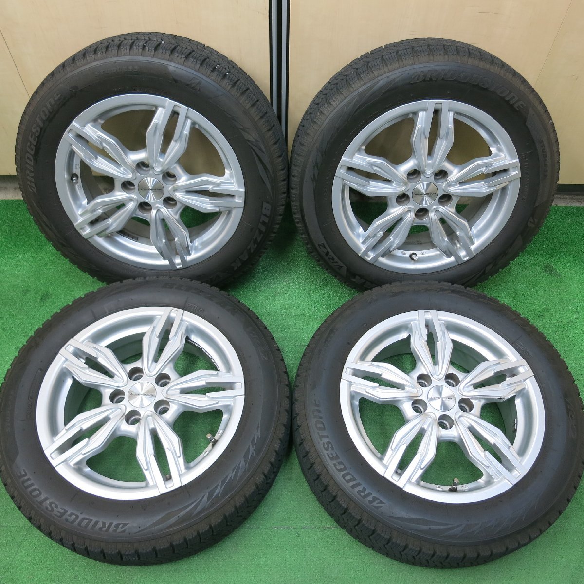 バリ溝!9分☆スタッドレス EUROBAHN SPORT TECHNIC185/60R15