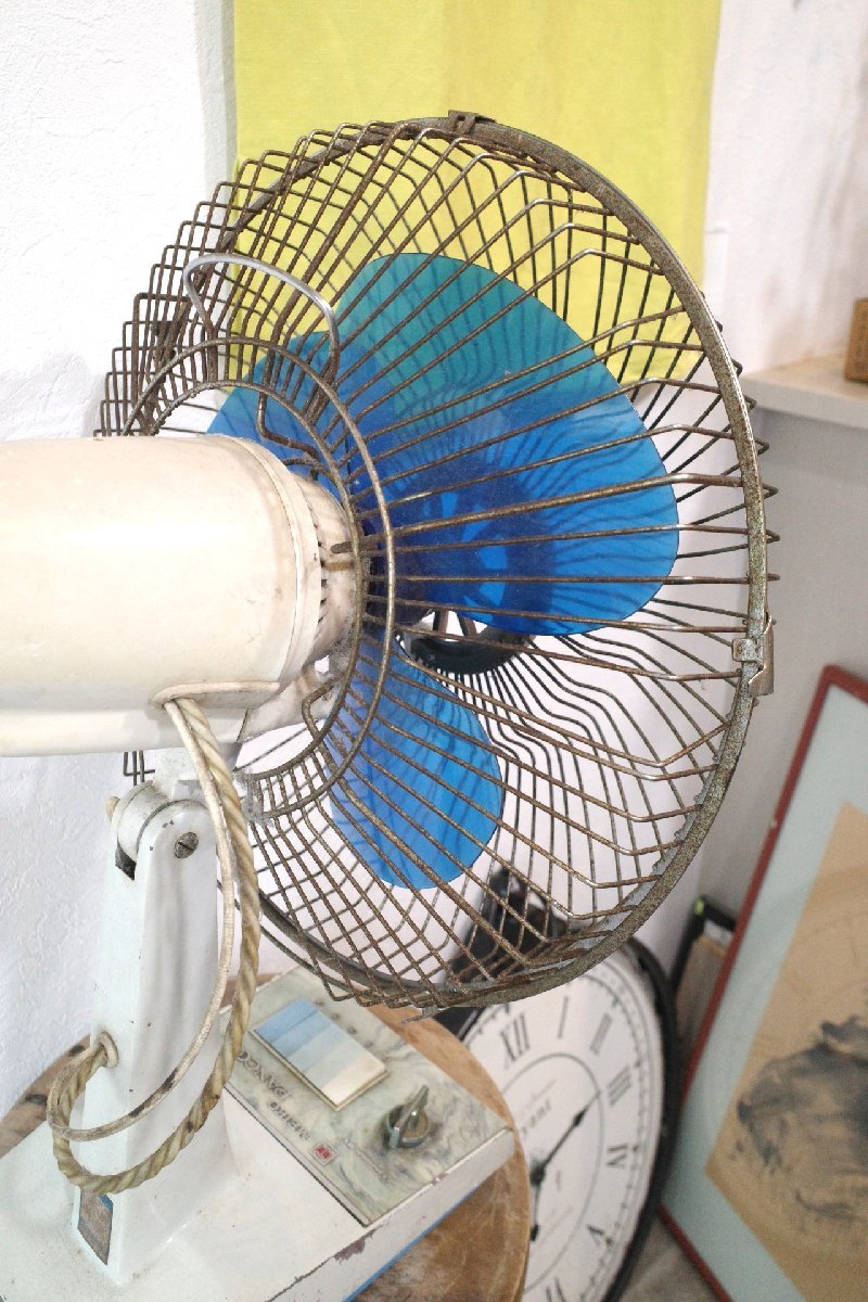 0 Koizumi Industry meiko panacool blue. feather. electric fan retro Showa era Vintage old tool. gplus Hiroshima 2304i