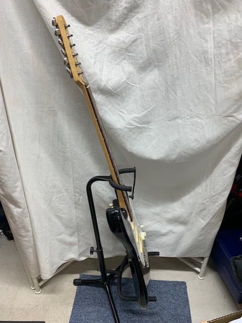 FENDERフェンダー◆STRATOCASTERストラトキャスター Made in Japan【短時間試演済み ソフトケース付き】_画像9