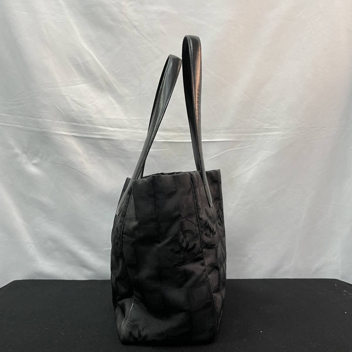 CHANEL シャネル ニュートラベルライン ハンドバッグ(管理ID:135