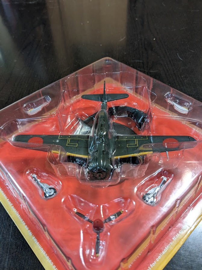 *1/72 die-cast model . country land army . type fighter (aircraft) 