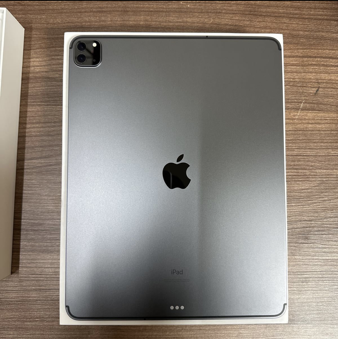 Apple iPad Pro 12.9インチ 第4世代 Wi-Fi Cellular 128GB スペース