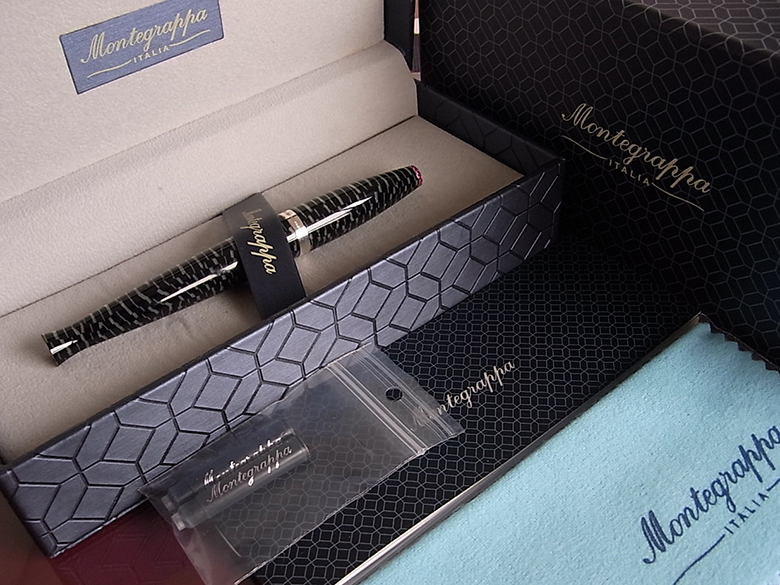 [Montegrappa] Montegrapper Beauty Book Lady 200 Fountain Pen Limited B