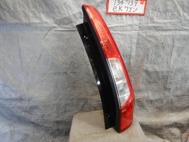 eK Wagon DBA-B11W right tail lamp 8330B050