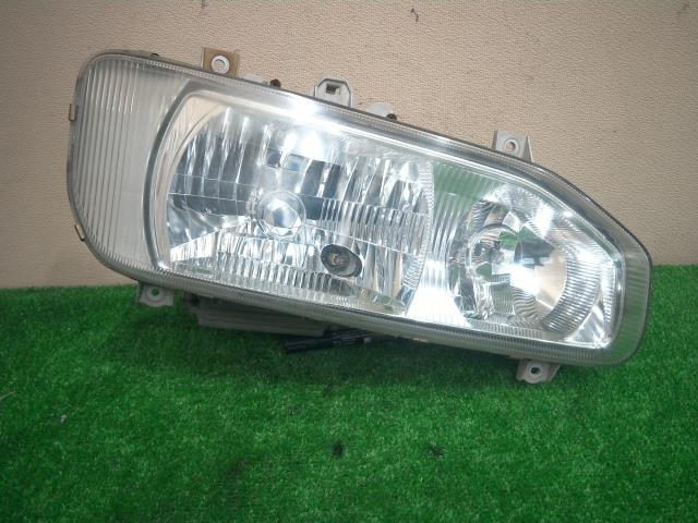 中古 UD日産大型車 ADG-GK4XAB 右ヘッドランプASSY GE13T 100-25740 26010-0Z001_画像1