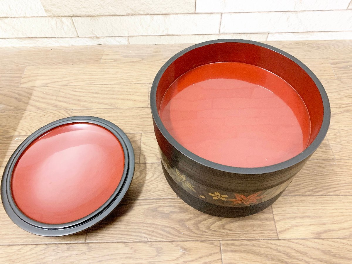 当店在庫してます! 平安 象彦 黒塗 雲錦文 3段 大内重箱 菓子器 木製漆器 共箱 紅葉 重箱