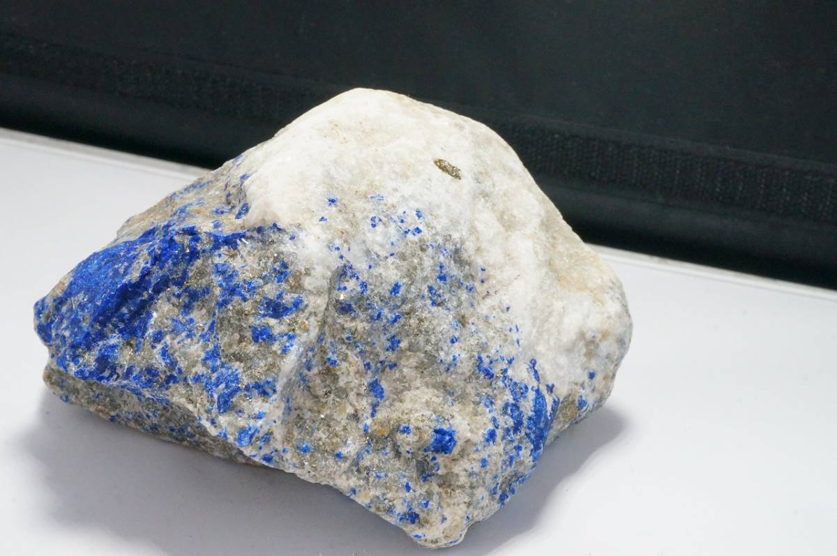 【即決特別価格！早い者勝ち！】フェルメール ブルー藍色が綺麗な上質アフガニスタン産ラピスラズリ/ラピス/ウルトラマリンブルー原石/545g_画像8
