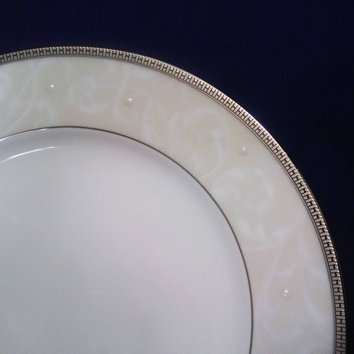 ノリタケ サテンレース Noritake SATIN LACE 21cm デザート皿 2枚_画像6