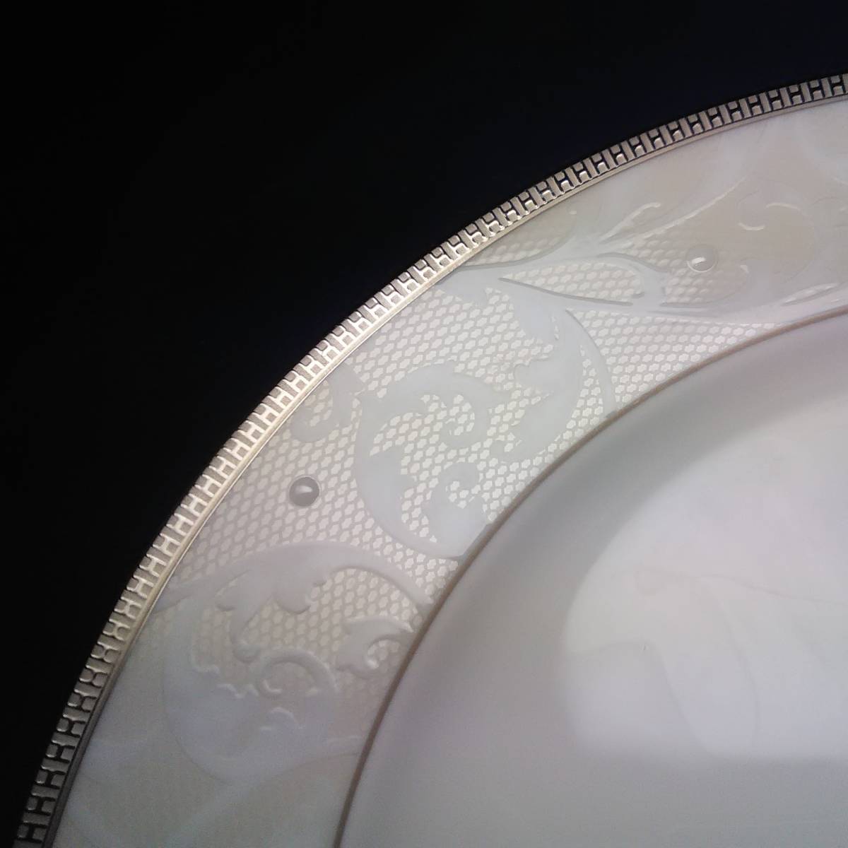 ノリタケ サテンレース Noritake SATIN LACE 21cm デザート皿 2枚_画像7