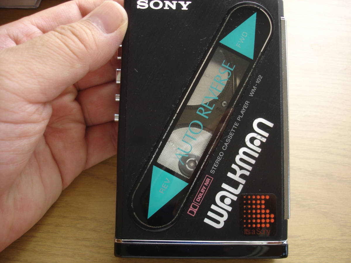 [ Sony ]WM-102 cassette Walkman 