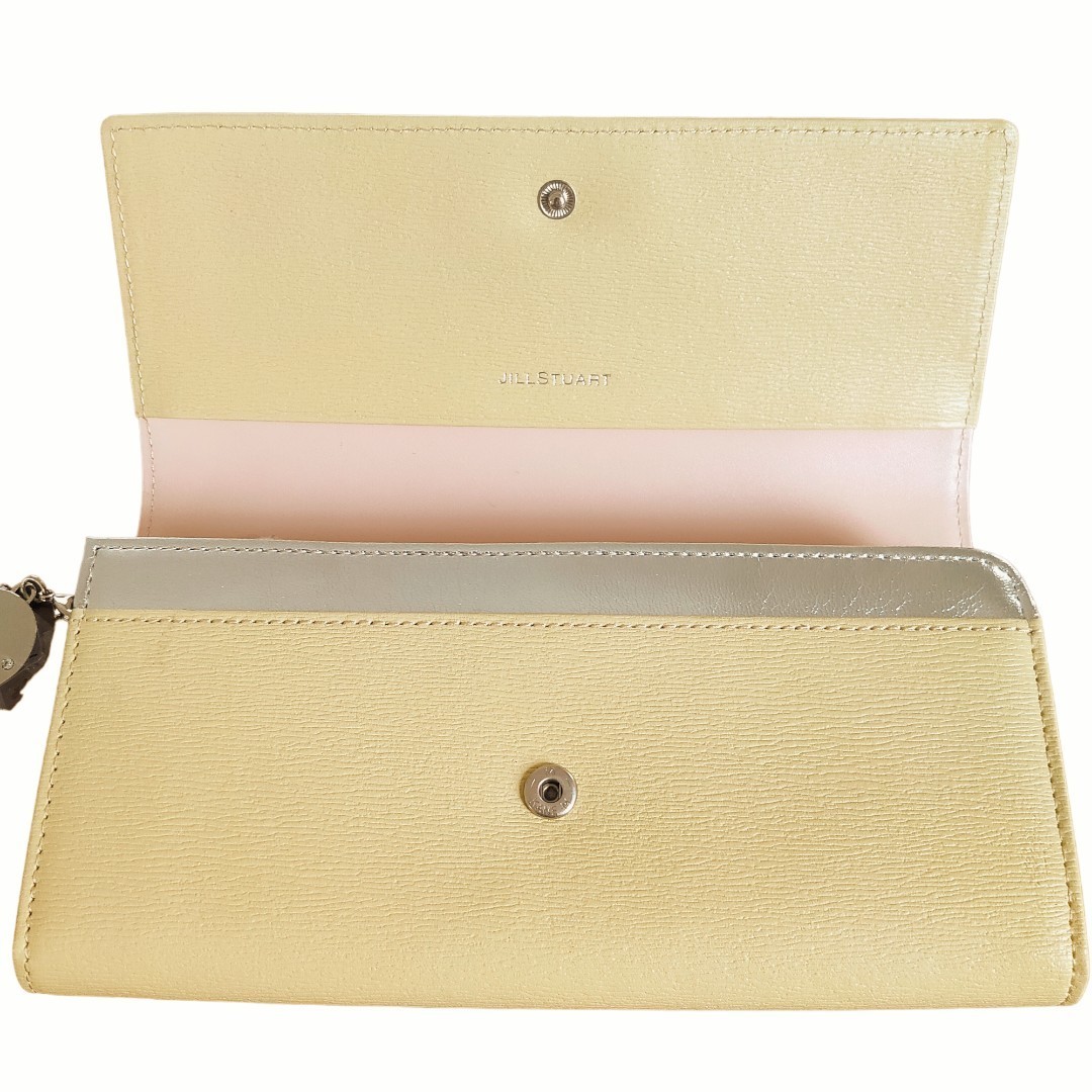 未使用品 JILLSTUART ジルスチュアート 長財布 レザー チャーム 未使用品 JILLSTUART ジルスチュアート 長財布 レザー チャーム