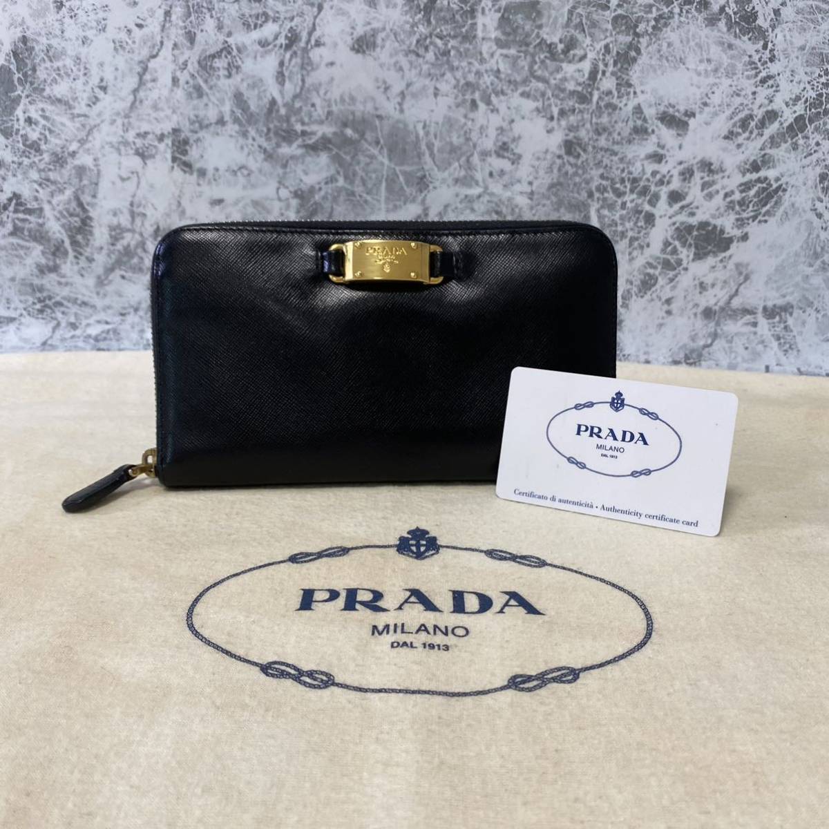 PRADA プラダ 長財布